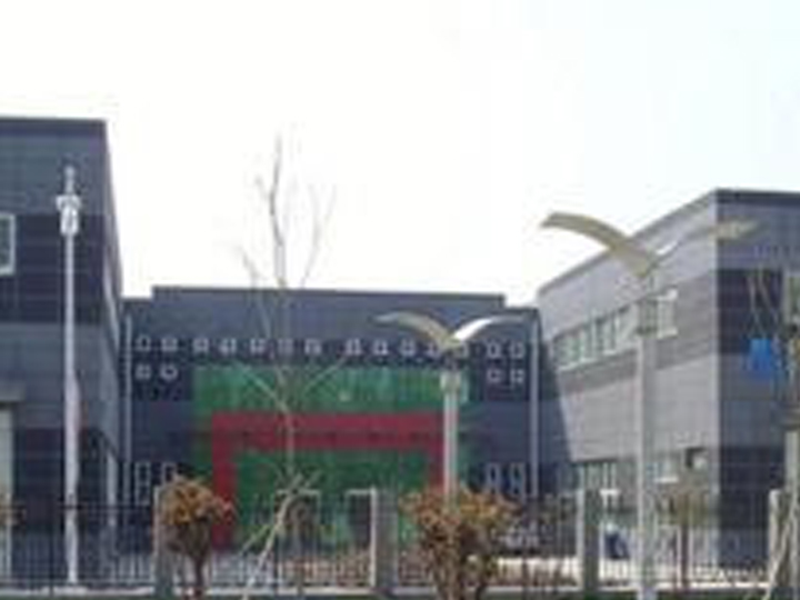 京津塘高速旁国家开发区办公和厂房